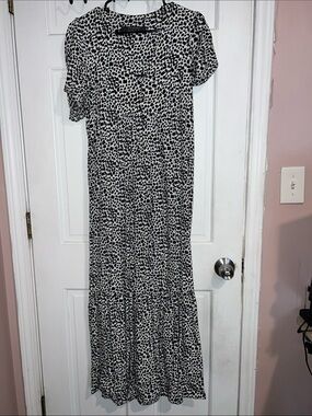 Black and White Leopard Print Maxi Dress